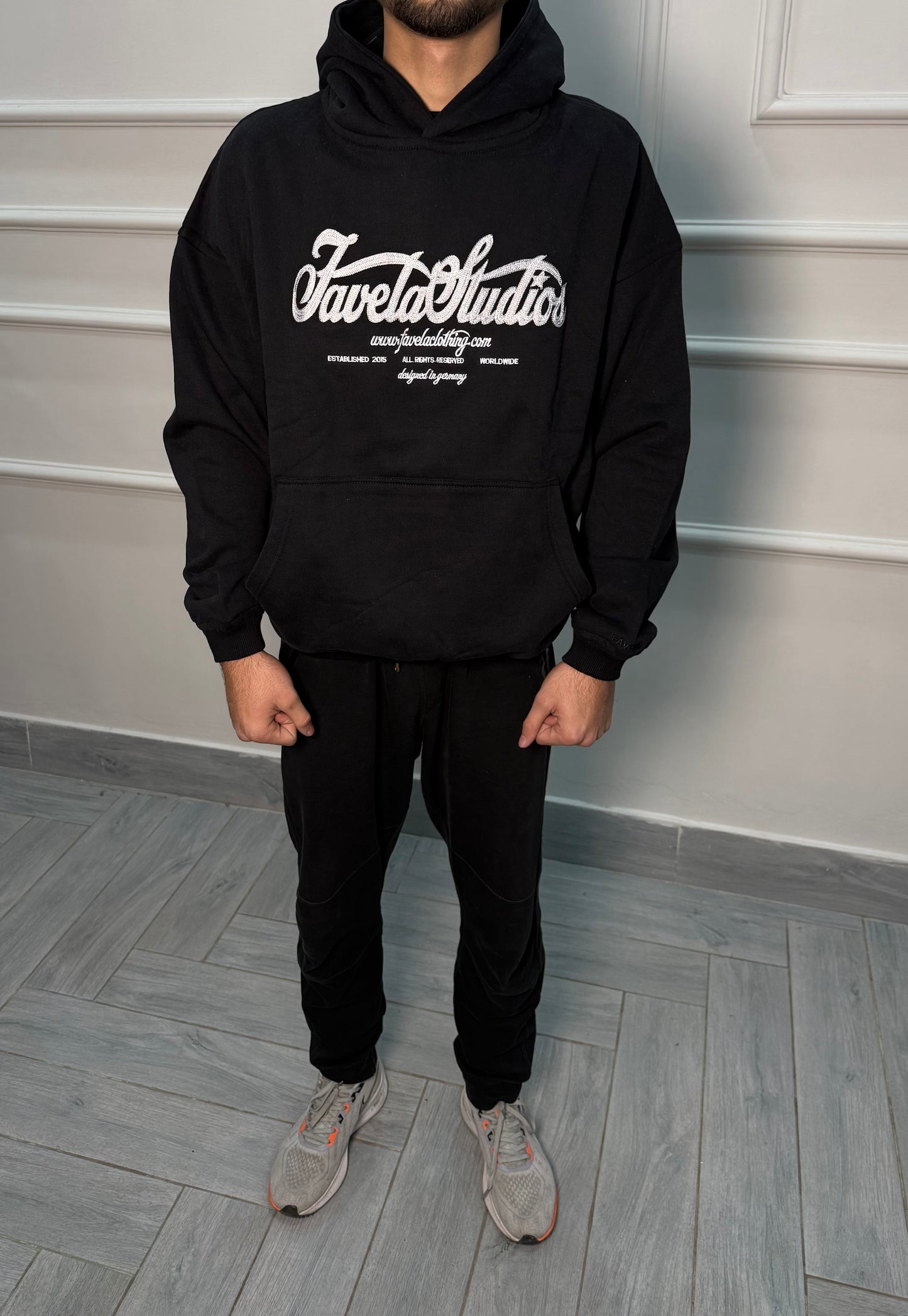 Pullover Hoodie Black