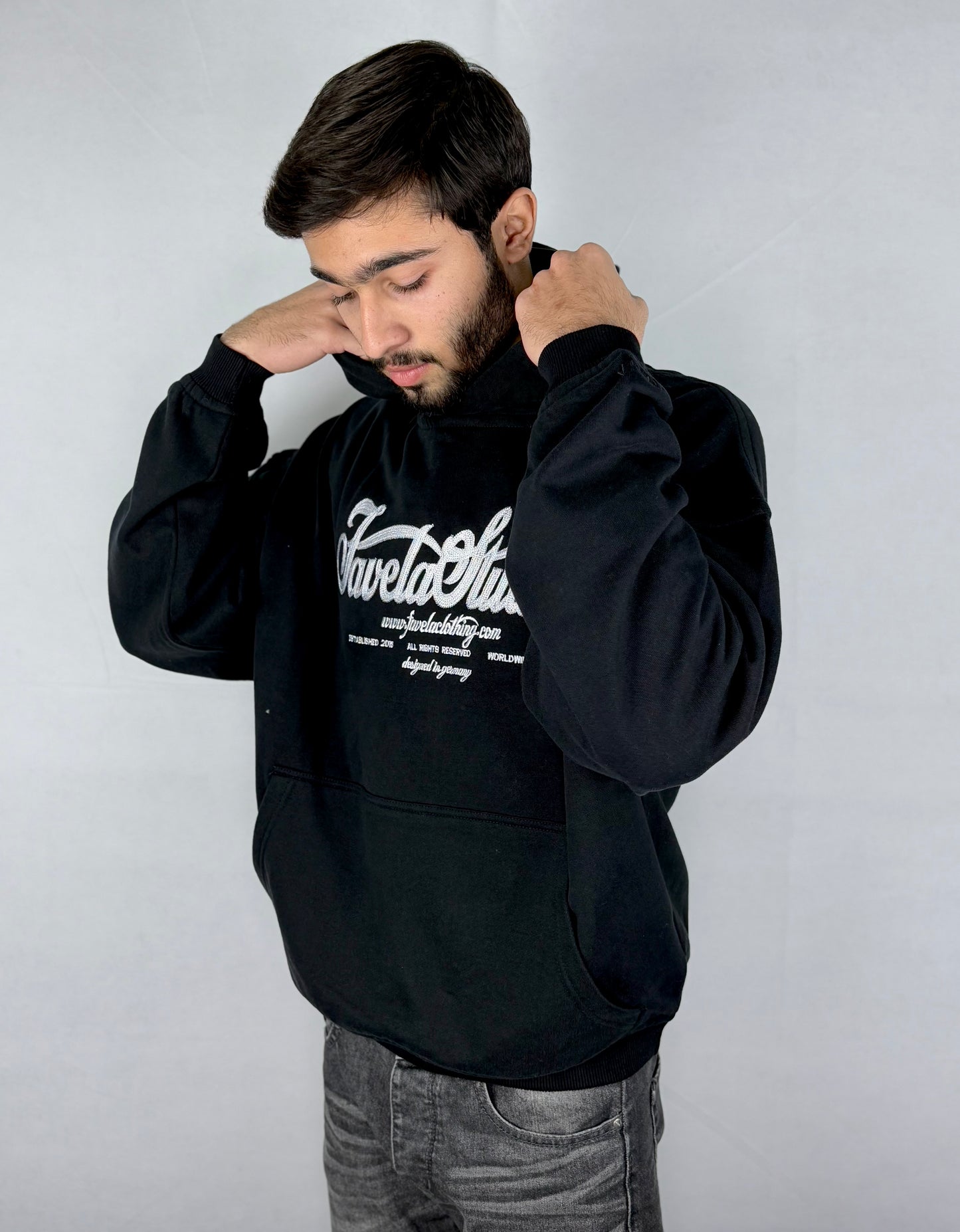 Pullover Hoodie Black