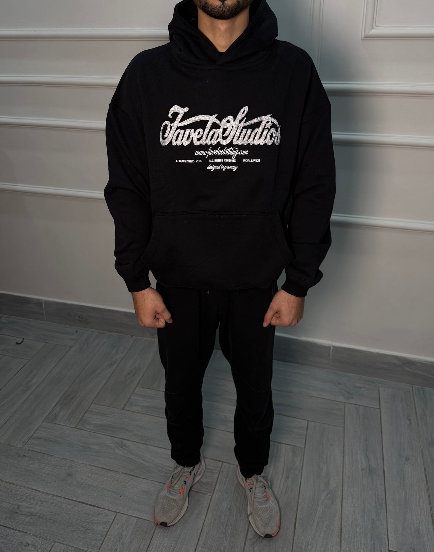 Pullover Hoodie Black